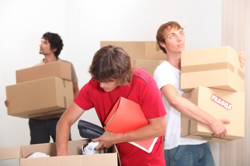 Van loading support for a local move in Hither Green