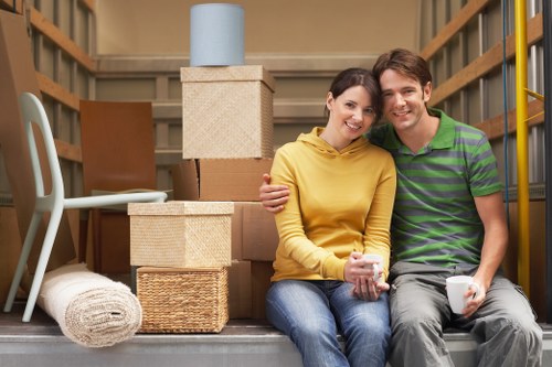 Moving day assistance for flats and family homes in Hither Green
